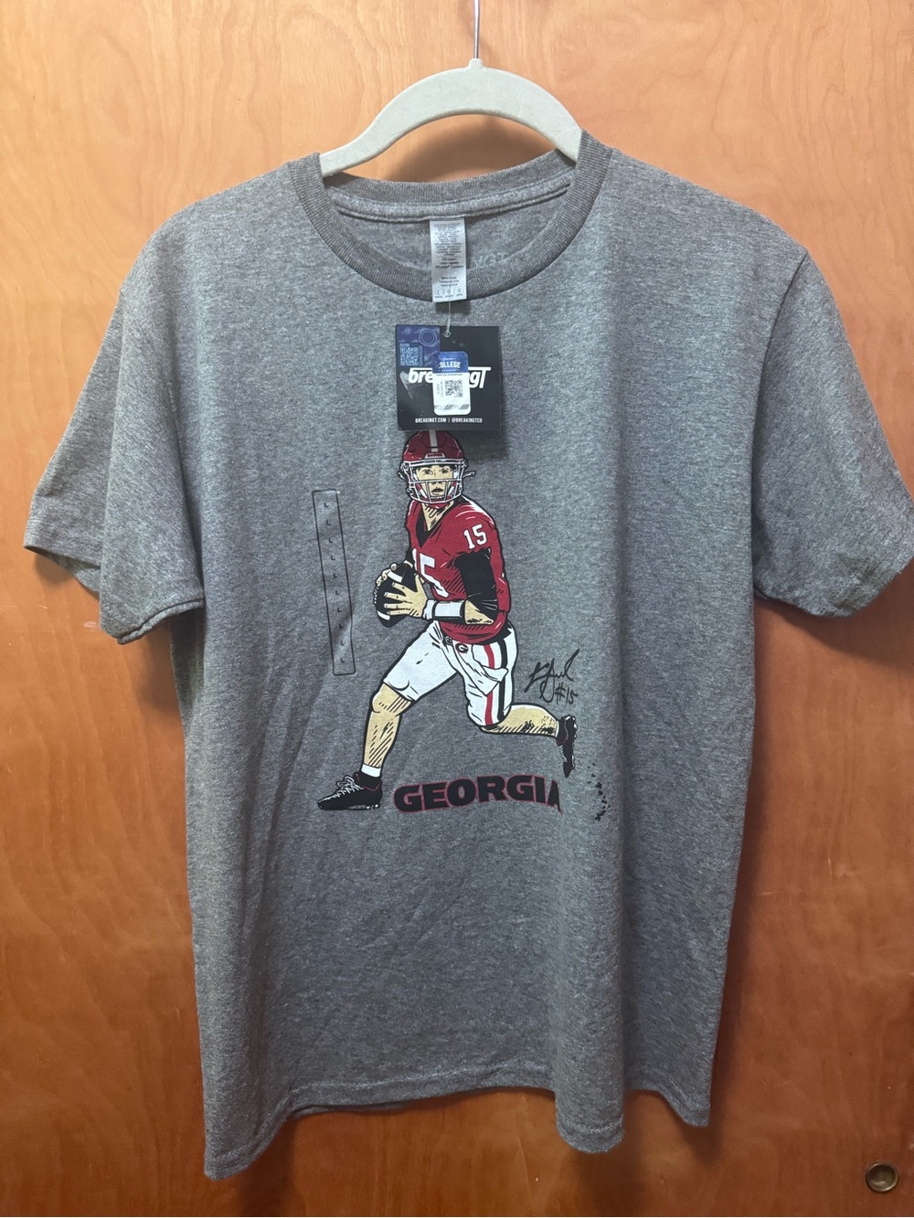 Bundle 4 $10 items for $30 Georgia Youth Gray Graphic Football Tee Large